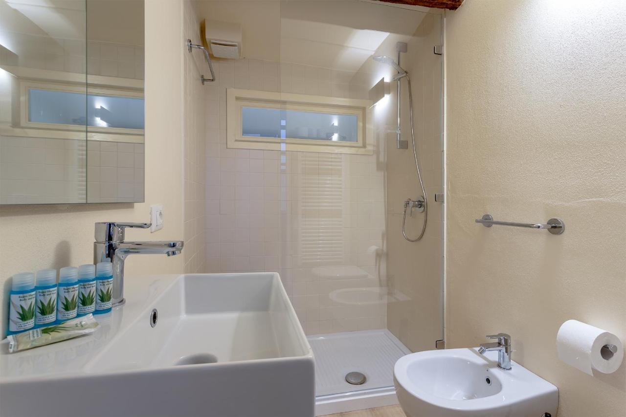Ramaglianti Apartments Suite Tre ฟลอเรนซ์ ภายนอก รูปภาพ